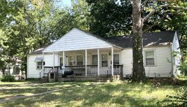 Main picture of 2520 SE Virginia Ave