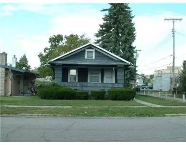 Main picture of 1021 E Dubail Ave