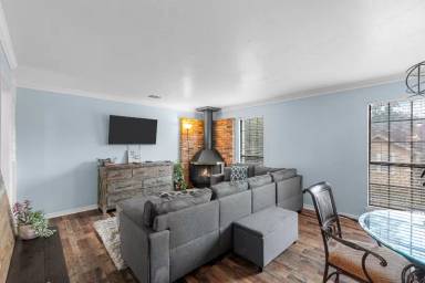 Main picture of 2500 Centenary