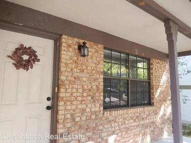 Main picture of 1019 Crossing Brook Way