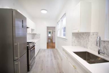 Main picture of 355 Grove St