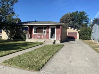 Main picture of 108 S Santa Fe Dr