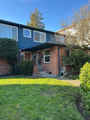 Main picture of 1533-1535 California Ave SW Apartments