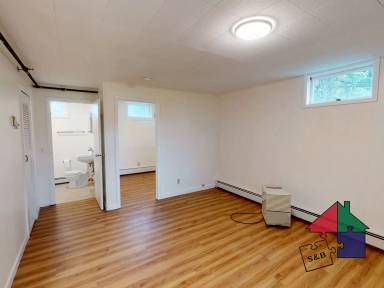 Main picture of 68 Upper Hollow Rd