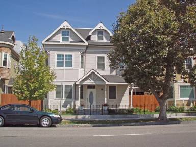 Main picture of 810 S 2nd St