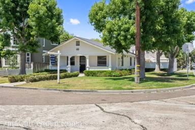 Main picture of 465 Santa Ana Ave