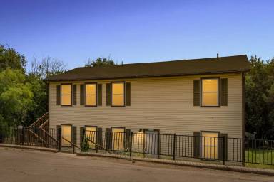Main picture of 1009 Advance St