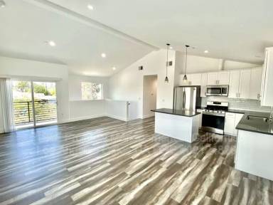 Main picture of 6732 Irvine Ave