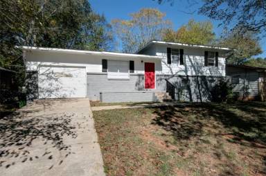 Main picture of 530 Eastbrook Dr NW