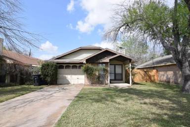 Main picture of 2806 Daniel Boone Trl