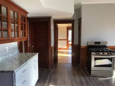Main picture of 19 Almont Ave