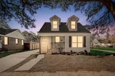 Main picture of 2412 Jackson Blvd