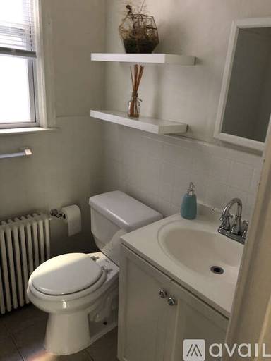 Main picture of 611 A St NE