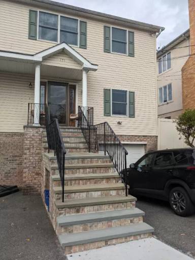 Main picture of 171 Woodside Ave