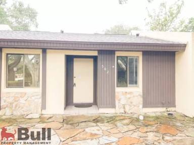 Main picture of 502 Derby Dr