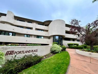 Main picture of 1140 Portland Pl