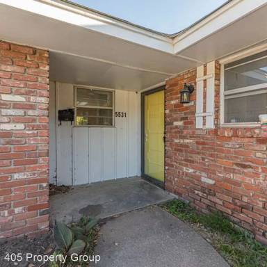 Main picture of 5531 NW 37th St