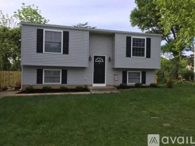 Main picture of 372 Amberwood Dr