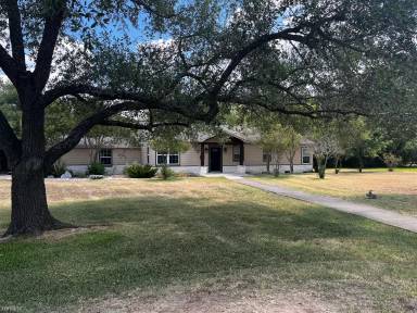 Main picture of 1013 Walton Dr