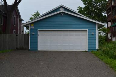 Main picture of 1519 Portland Ave