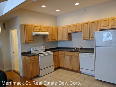 Main picture of 725 Merrimack St