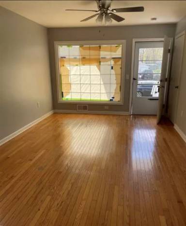 Main picture of 731 E Beverly Ave
