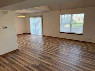 Main picture of 620 N Wrigley Ln