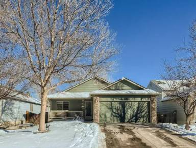 Main picture of 11584 Oswego St