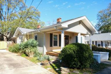 Main picture of 207 Stewart St