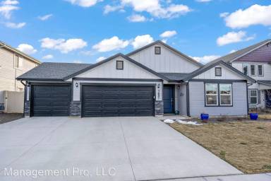 Main picture of 7690 E Brigade Dr