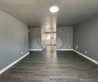 Main picture of 1524 Park Ave NE