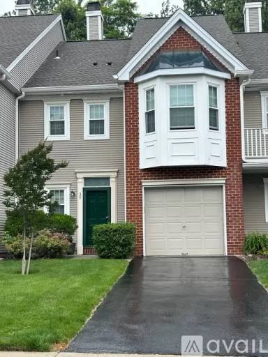 Main picture of 39 Durant Ave