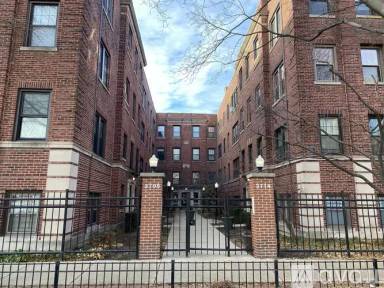 Main picture of 3708 N Sheffield Ave
