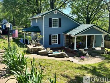 Main picture of 900 Beason Dr