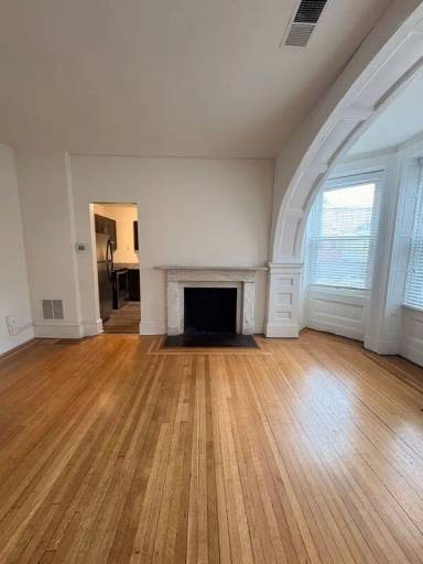 Main picture of 717-21 Saint Paul St