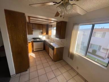 Main picture of 10533 La Reina Ave