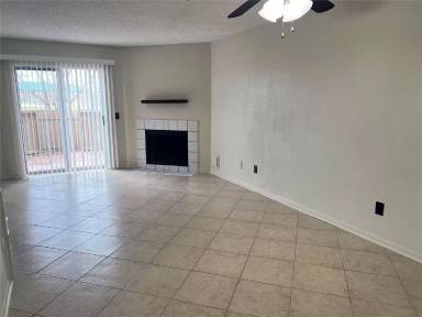 Main picture of 2910 Grants Lake Blvd