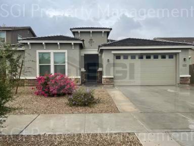 Main picture of 17437 W Victory St