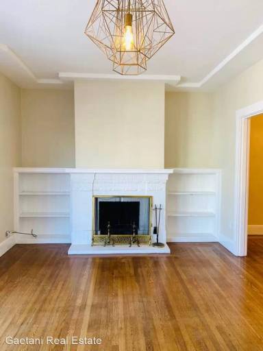 Main picture of 661 15th Ave