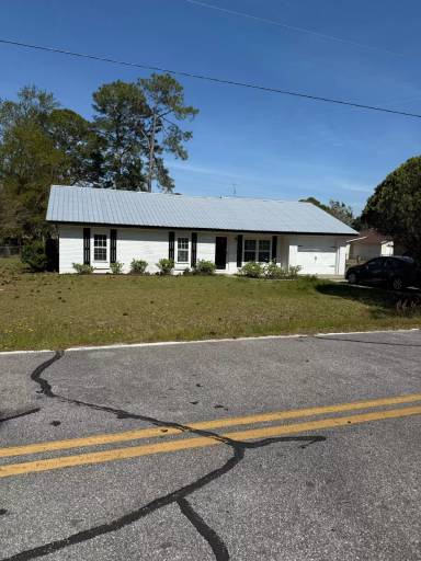 Main picture of 656 Mahoney Rd