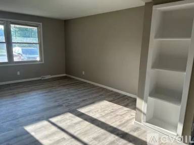 Main picture of 2171 Packerland Dr