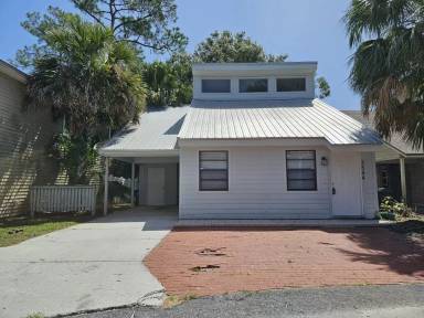Main picture of 3544 Raintree Cir