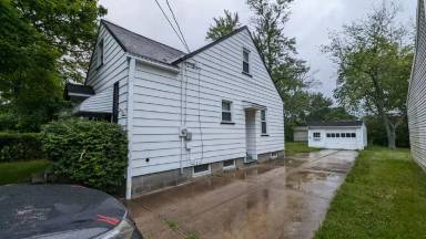 Main picture of 107 Avalon Dr