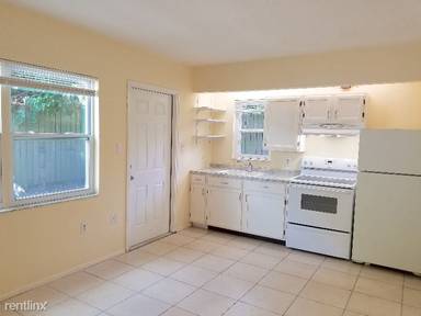 Main picture of 1116 15th St W