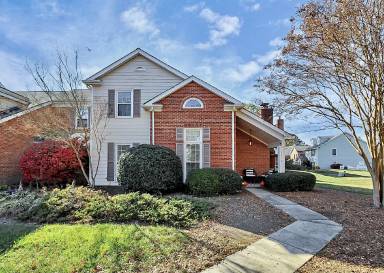 Main picture of 9230 N Vicksburg Park Ct