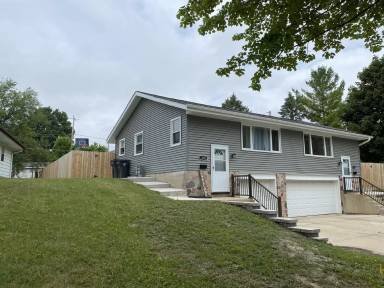 Main picture of 310 Rivera Dr