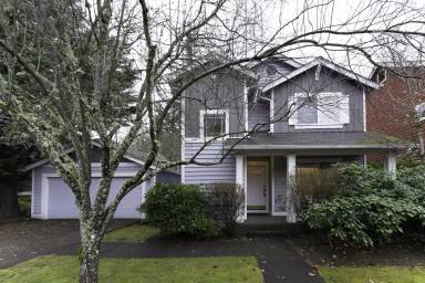 Main picture of 9021 228th Way NE