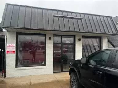 Main picture of 5915 E Lancaster Ave