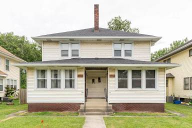 Main picture of 3225 N College Ave