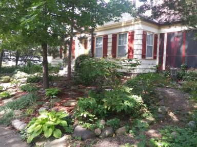 Main picture of 1710 3rd Ave N